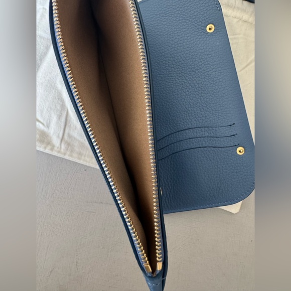 Like NEW Cuyana System Phone Wallet + Strap in Sky Blue Pebbled Leather - Picture 7 of 11